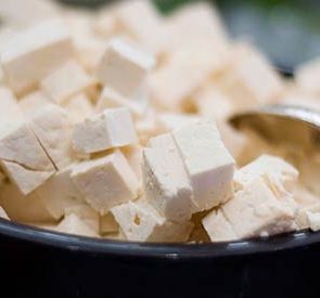 013_tofu_13_white_foods_healthier_than_you_thought_