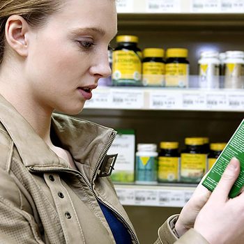 womaninpharmacy